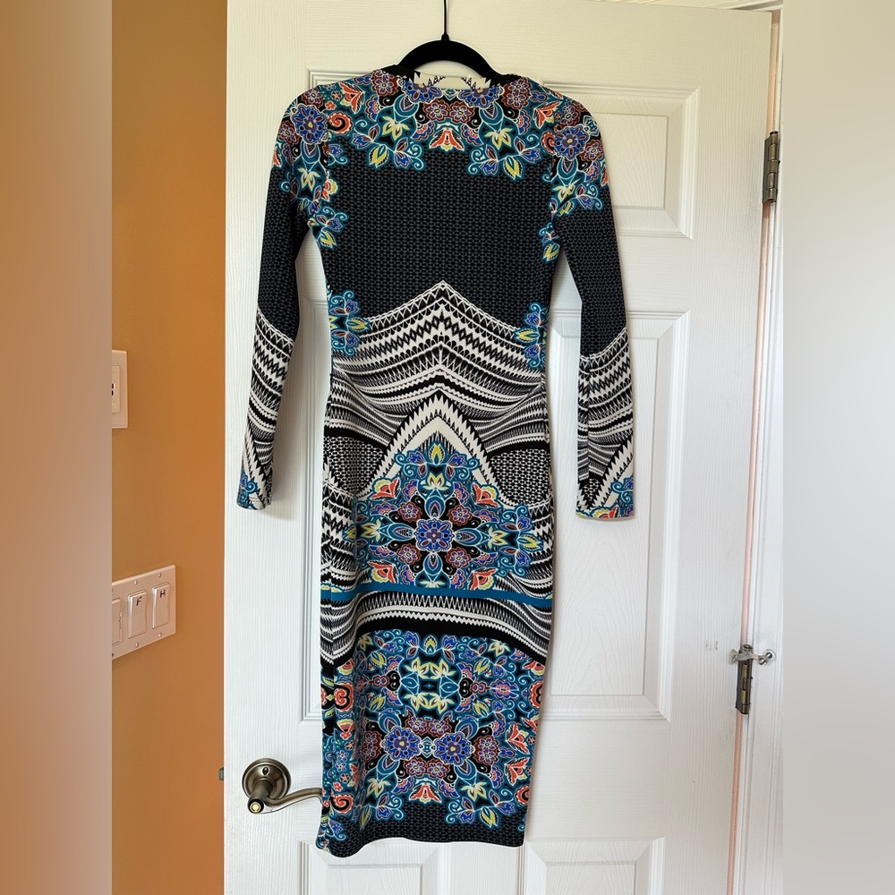 Dress - Picture 2 of 2